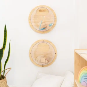 Semi esferas colgantes de madera